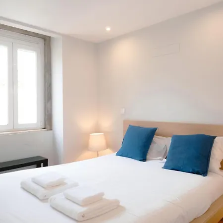 Charming Duplex In Graca | By Airnest * Lizbona
